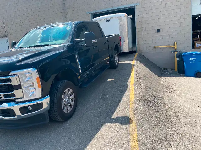 2 or 3 movers & Truck ready to move you call/text647-495-103263234701467395121