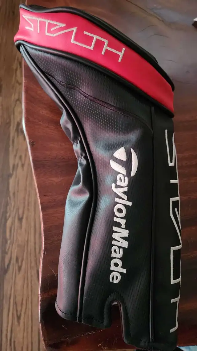 Taylormade Stealth driver golf cover  in Golf in Ottawa - Image 2