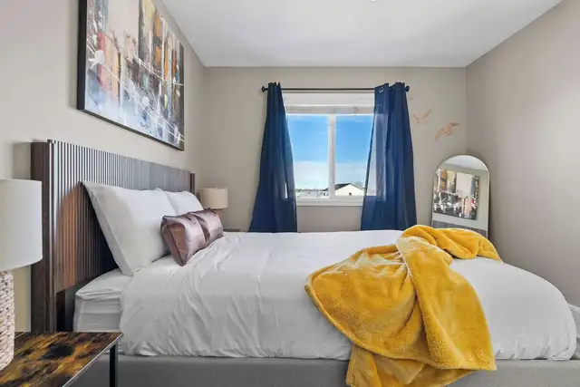 Sylvan Lake Vacation Rental | July 30 – August 4 | Sleeps 7 | in Alberta in Canada - Image 3