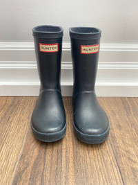 Hunter Navy rain boots toddler 