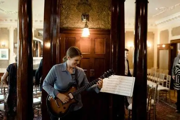 In-home guitar lessons 
