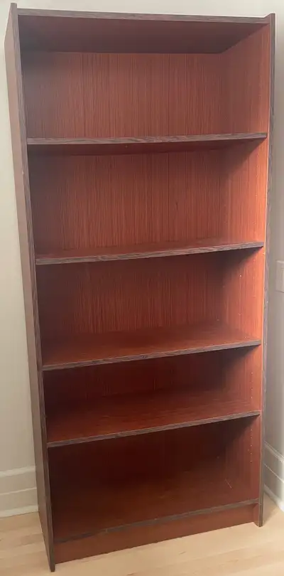 Bibliothèque à donner; NDG Montréal, View more