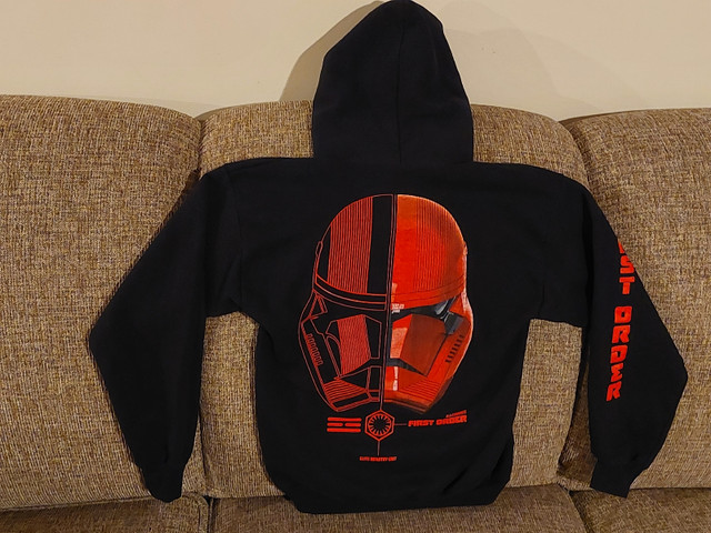 Authentic Star Wars Dark side hoodie Mint Youth Large $10 in Arts & Collectibles in Calgary