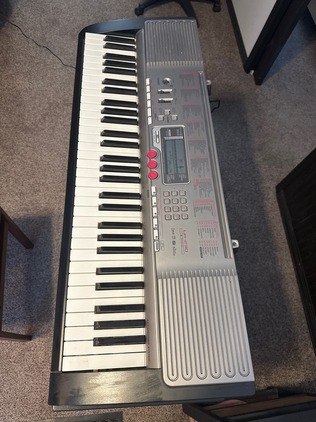 Casio learning keyboard  in Pianos & Keyboards in Calgary