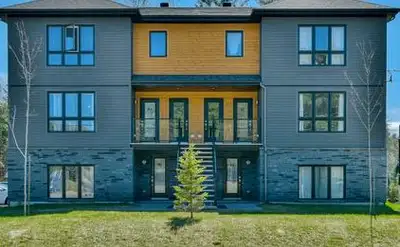 3 beds 2 baths - Appartement