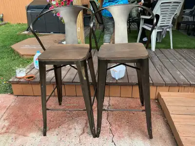 2 bar stools, View more