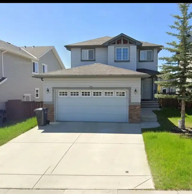 4BR 3.5 BATH Walk Out Home for Rent in Okotoks 