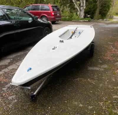 Radial Laser sailboat (2001) despite its age the boat is in very good condition with a lot of recent...