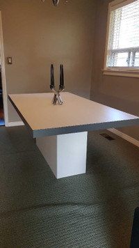 Pedestal Dining Room Table