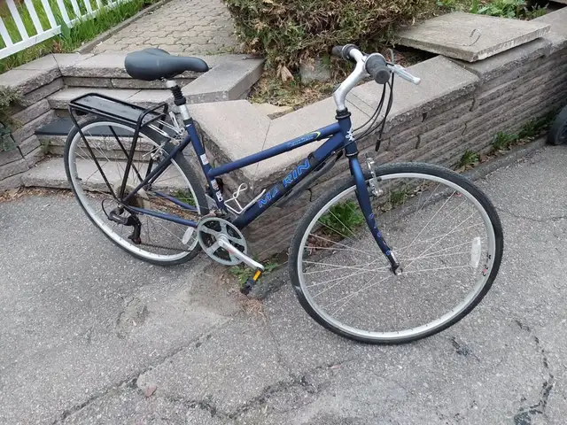 vélo hybride, marin kent-field 21 vitesses in Cruiser, Commuter & Hybrid in Laval / North Shore - Image 2