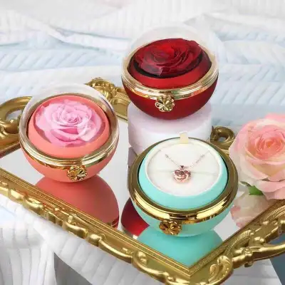 This is a new, exquisite rose jewelry box, perfect for presenting that special necklace or other pie...