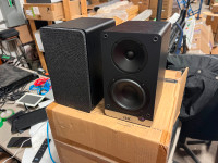 ELAC Debut ConneX DCB41 Black Powered Speakers (Pair) - Open Box