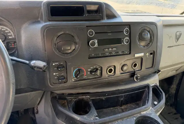 2011 Ford E-150 Van 505829800270243845