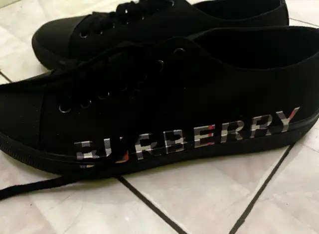 BURBERRY SHOES (MEN’s) in Men's Shoes in City of Toronto - Image 4
