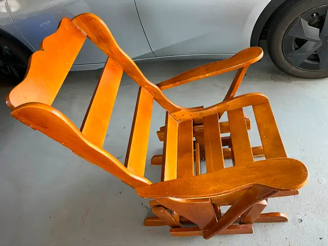 Wooden locking / reclining chair62863267037059121