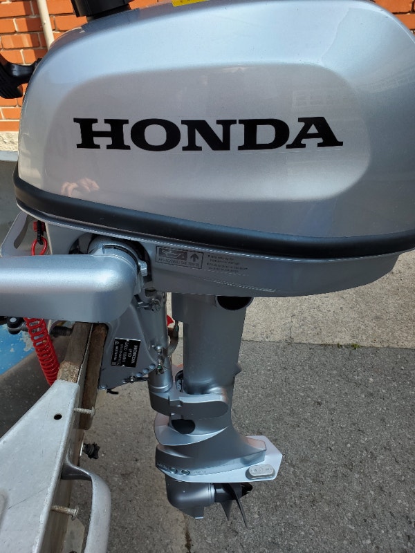 Honda 5 HP Short Shaft Outboard Motor Powerboats & Motorboats
