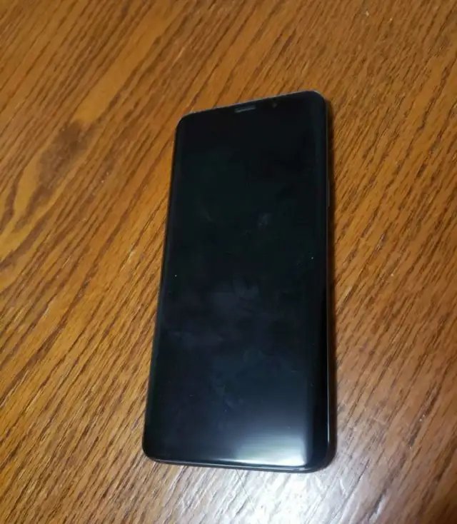 Samsung galaxy s9 in Cell Phones in Lethbridge - Image 2