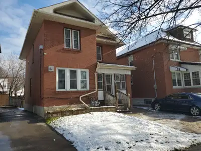 ⭐SPACIOUS 2 BEDROOM MAIN FLOOR APARTMENT⭐ Book your personal tour today to see this beautiful two be...
