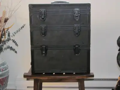 New Price *** Storage box – Coffre de rangement, View more