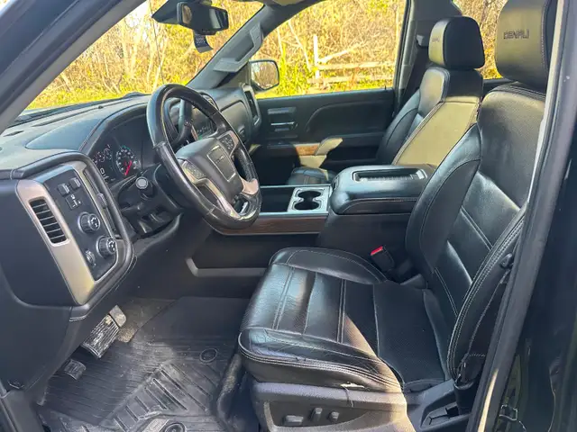 2017 GMC Sierra Denali595518123210844167