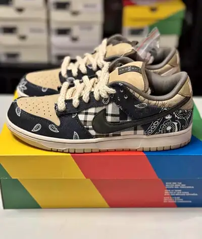 Nike Sb Dunk Low Travis Scott! All Og box and paper Brand new and 100% authentic Sizes: 8/8.5/9/9.5/...