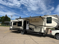 Keystone Montana 3720RL Legacy edition 5th wheel 2017