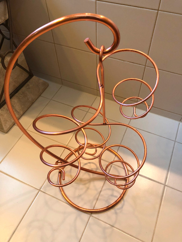 Copper “Tendril” Wine Rack by Oenophilia (sells for $150+tax!) in Home Décor & Accents in City of Halifax - Image 4