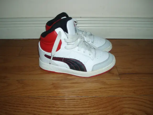 Jr. size 9.5, 11 & 12 Kids Shoes and  Sandals in Kids & Youth in City of Toronto - Image 2