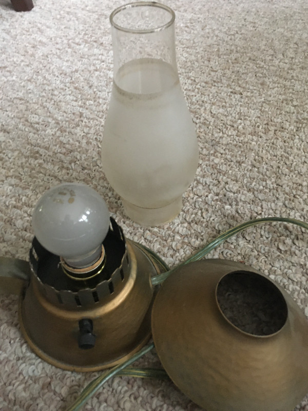Hurricane Electric lamp in General Electronics in Barrie - Image 2