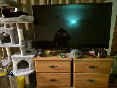 Samsung 55" smart TV flat screen with TV stand and remote. + vid, View more