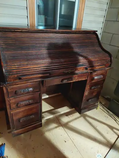 Mark Wayne Roll Top Desk, View more