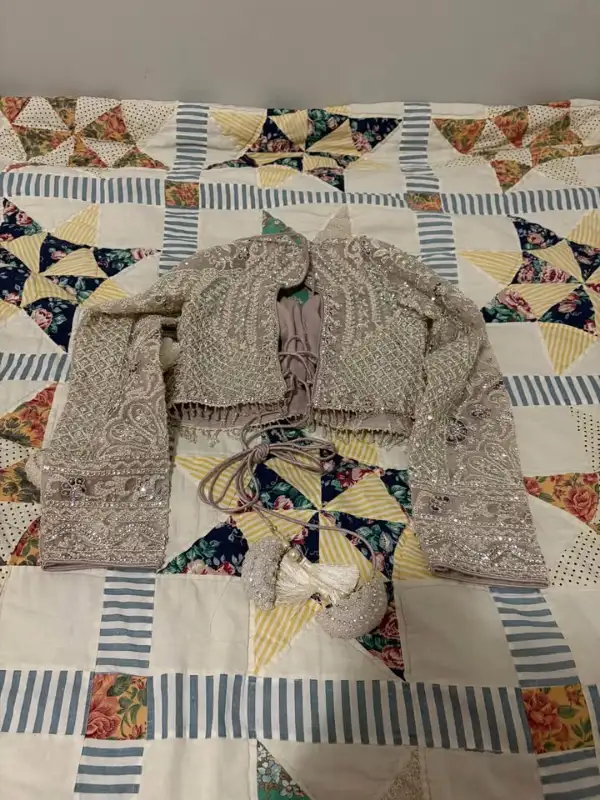 WOMEN INDIAN DRESS TOP in Women's - Dresses & Skirts in Delta/Surrey/Langley - Image 3