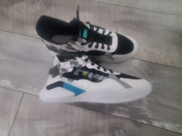 NEW SNEAKERS. in Men's Shoes in Saskatoon - Image 2