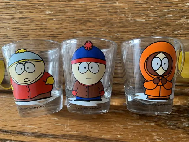 shot glasses in Arts & Collectibles in Kitchener / Waterloo - Image 2