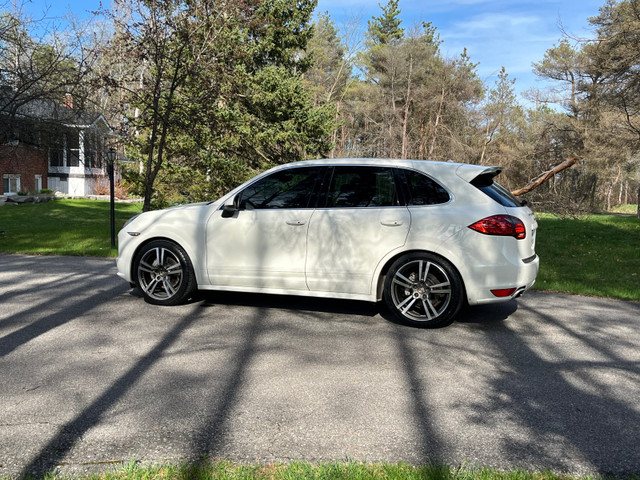  2012 Porsche Cayenne S in Cars & Trucks in Mississauga / Peel Region - Image 3
