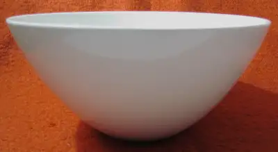 6 x 9 Ivory-White V-Shape Round Ceramic Salad Serving Bowl, View more