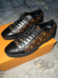 Louis Vuitton Damier Low Sneakers