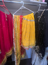 Pakistani clothing 