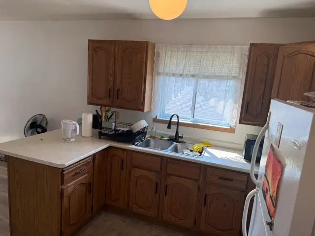 Spacious Bright 2 Bdrm in Long Term Rentals in Thunder Bay - Image 8