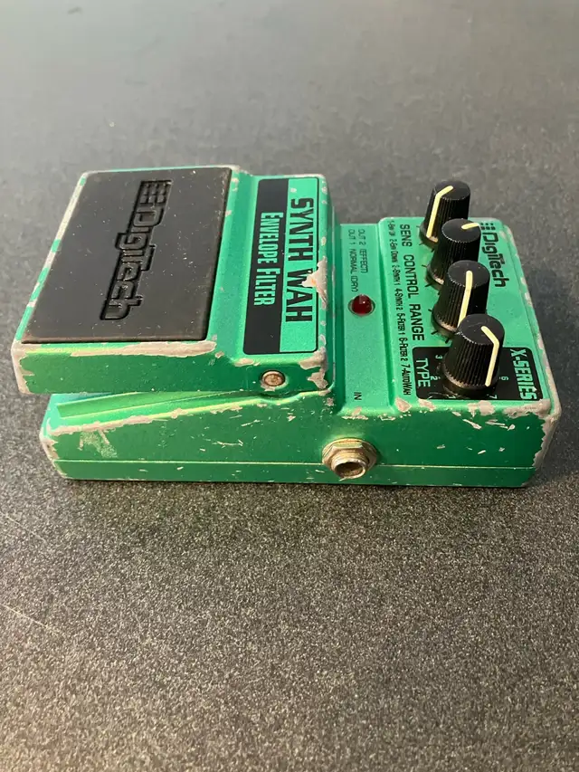 Digitech Synth Wah pedal in Amps & Pedals in Markham / York Region - Image 3