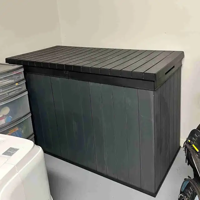 Coffre de rangement extérieur in Outdoor Tools & Storage in West Island - Image 2