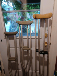 Aluminum crutches medium and
Tall sizes