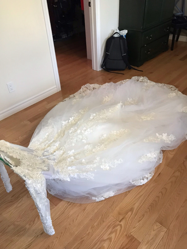 robe de mariée à vendre dans Mariage  à Saguenay - Image 3