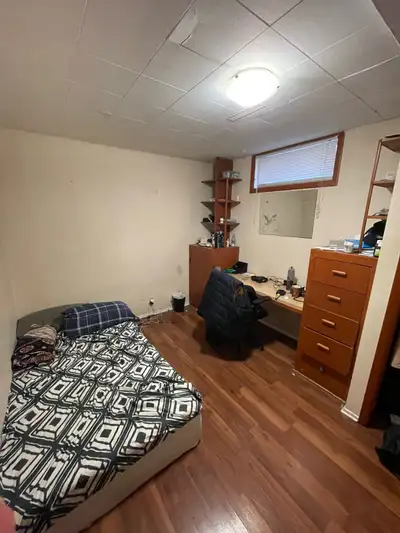 Room for rent in a 3bdrm 1bath basement suite. 15-18 min walk to UofC. Rent is 535$ on August and th...