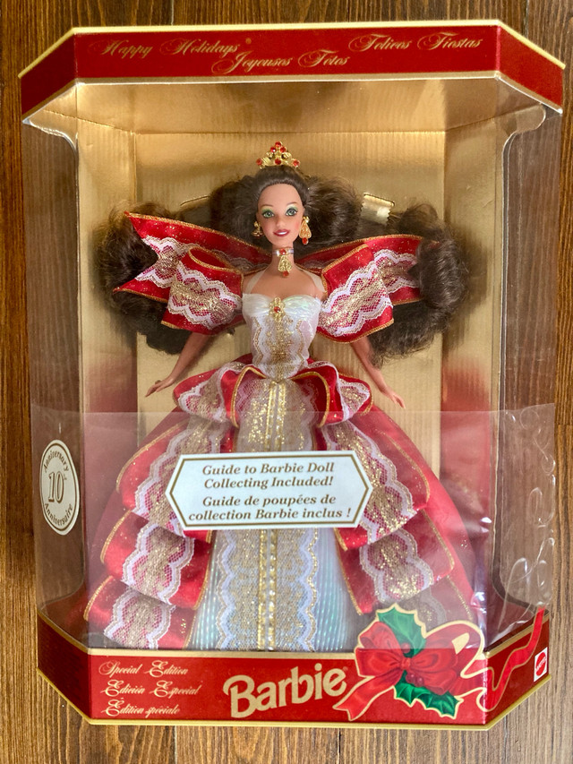 Rare Recalled Vintage 1997 Happy Holidays Barbie   in Arts & Collectibles in Saint John