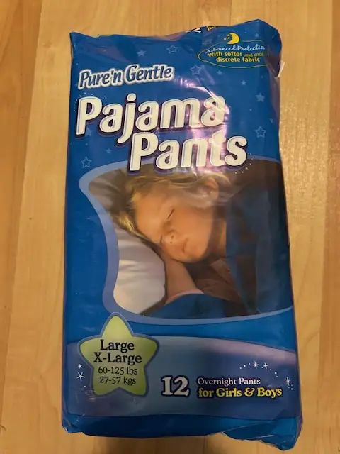 Youth Overnight pants $25 each, Pajama pants briefs Boys & Girls in Bathing & Changing in Oakville / Halton Region - Image 4