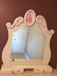 BARBIE MIRROR WITH DRAWER