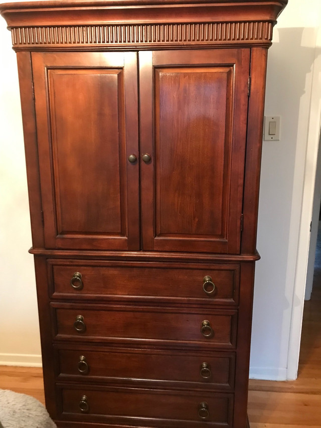 Armoire Commodes et armoires Ville de Montréal Kijiji