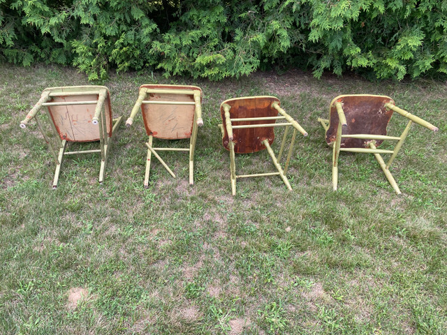 4 Old Wooden Kitchen Chairs/Green in Dining Tables & Sets in Norfolk County - Image 4