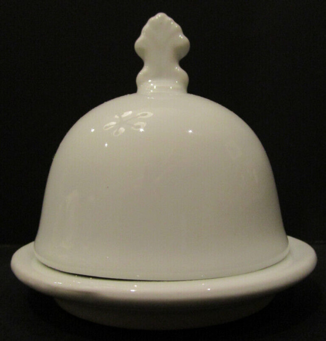 INDIVIDUAL COVERED BUTTER DISH, NEW in Other in Hamilton